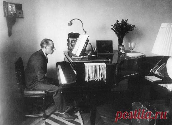 Igor Stravinsky  Nice, 1927