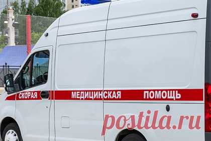 Россиянка выпала из окна 11-го этажа после ссоры с мужем и разбилась насмерть. Жительница Читы выпала из окна 11-го этажа после ссоры с мужем и разбилась насмерть. Прохожий заметил тело 29-летней россиянки на крыше цветочного магазина. В Минздраве Забайкалья уточнили, что от полученных травм женщина скончалась до приезда медиков. Сотрудники полиции начали работать на месте происшествия.