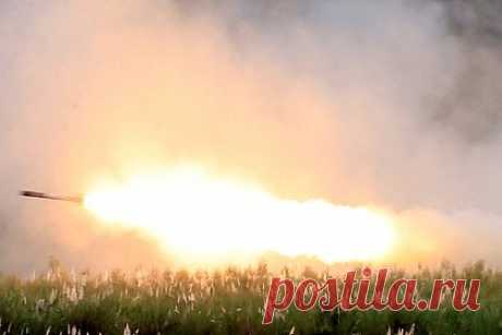 ВСУ обстреляли из РСЗО HIMARS Стаханов в ЛНР. Вооруженные силы Украины (ВСУ) выпустили две ракеты из РСЗО HIMARS по населенному пункту Стаханов в Луганской народной республике (ЛНР). Об этом сообщило представительство ЛНР в СЦКК. Обстрел был зафиксирован в 00.50 ночи на вторник, 11 октября. Информация о пострадавших и повреждениях уточняется.