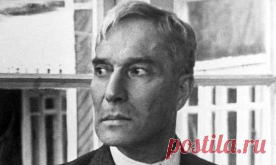 Все мы стали людьми настолько, насколько научились любить и понимать других. Нельзя быть злодеем другим, не будучи и для себя негодяем. Подлость универсальна. Нарушитель любви к ближнему первым из людей предаёт самого себя.

© Борис Пастернак