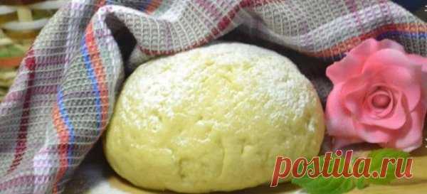 Как приготовить песочное тесто для пирога....
Есть несколько вариантов. Делают на молоке и без, с добавлением разрыхлителя и без, иногда...