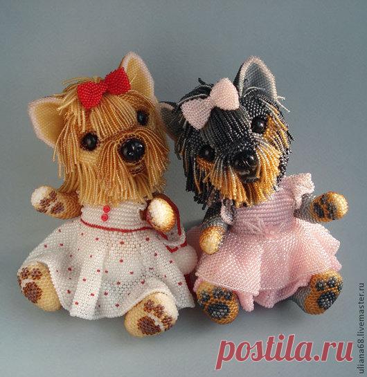 Чудесные бисерные игрушки Ульяны Волховской 


 
 





 
Ульяна Волховская живет в г. Днепропетровске. Бисероплетением увлекается с 2007 года. Сама о своем увлечении говорит так: 