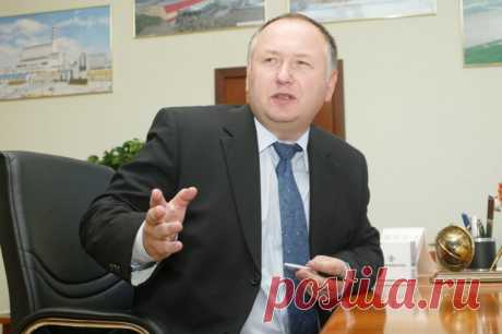 Украл 4 миллиарда? За что арестовали соавтора приватизации Моложавого. В четверг, 12 октября, Кузьминский суд Москвы заочно арестовал по делу о хищении бывшего замминстра имущественных отношений Сергея Моложавого. Его подозревают в присвоении 4 миллиардов рублей.