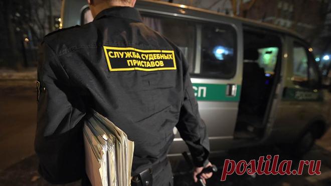 Закон об изъятии единственного жилья могут опробовать на алиментщиках 
Закон, позволяющий изымать единственное жилье у должника для взыскания задолженности, могут опробовать на неплательщиках алиментов. Об этом сообщил во вторник заместитель директора департамента эконо…