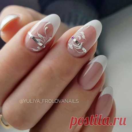 Красивый французский маникюр