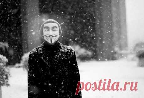 Я не верю в политические движения, я верю в личное движение, в движение души, когда человек, взглянувши на себя, устыдится настолько, что попытается заняться какими-нибудь переменами: в себе самом, а не снаружи. Шесть заповедей Иосифа Бродского: ↪