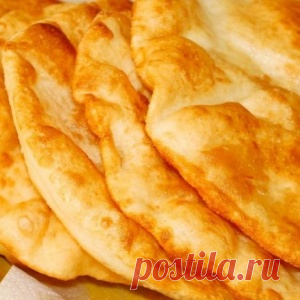Пышный лангош по-венгерски.Замечательный быстрый рецепт, а какой сытный!