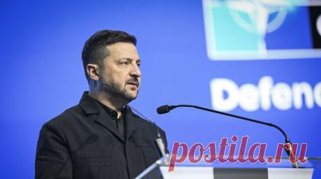 Зеленский признал плохое отношение украинцев к людям в военной форме. Владимир Зеленский, комментируя массовые протесты жителей Львова против сотрудников территориального центра комплектования, признал негативное отношение граждан к людям в военной форме. Читать далее