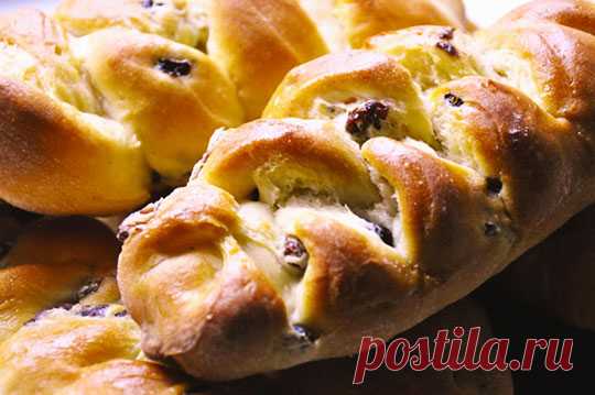 Булочки с изюмом Стряпуха