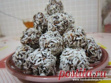 Конфеты из изюма, фиников и семечек