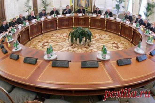 Чиновники отчитались о гуманитарной помощи: Каждый укробеженец получил по 40 тонн помощи! | Ваше мнение