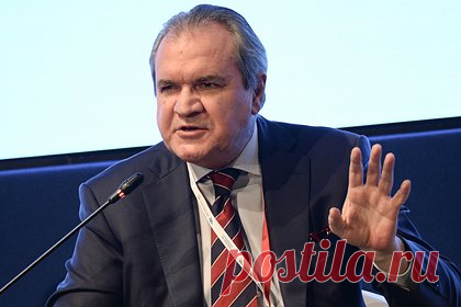 Глава Совета по правам человека попросил генпрокурора проверить дело Баязитовой. Глава Совета по правам человека при президенте России Валерий Фадеев обратился к генпрокурору Игорю Краснову с просьбой проверить уголовное дело журналистки Александры Баязитовой, которую обвиняют в вымогательстве у топ-менеджера Промсвязьбанка. Краснова попросили проконтролировать расследование и проверить арест.