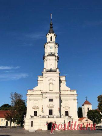 Мы уже в третий раз останавливаемся в Каунасе на... - Слава Фальковский