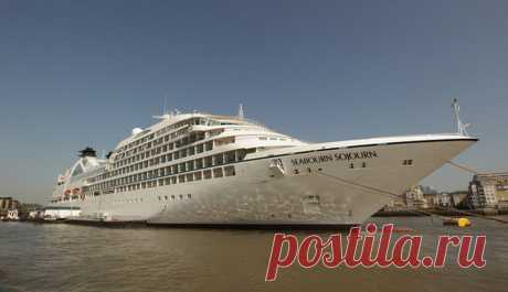 Круизный лайнер
