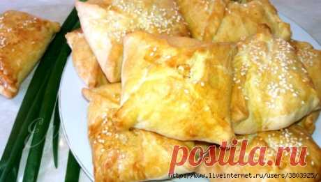 Аппетитный Курник с курицей и картофелем на быстром слоеном тесте на кефире
