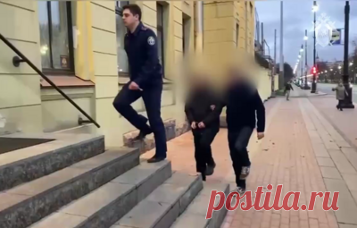 В Петербурге задержали начальника пресс-службы регионального главка МВД. Его обвиняют в получении взяток от представителя СМИ