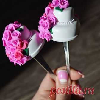 Длинные свадебные ложечки на заказ🎁😍
#sweetspoon #sweetspoon #polymerclay #worldbestideas #handmade #happybirthday #cake  #ручнаяработа #рукоделие #творчество #полимернаяглина #вкусныеложечки #сладкиеложки #ложки #ложечки #праздник #деньрождения #подарокдевушке #Черкесск #вналичии #назаказ #тортик #отправкаповсеироссии #flowers #roses #wedding #идеидлясвадьбы #свадьба