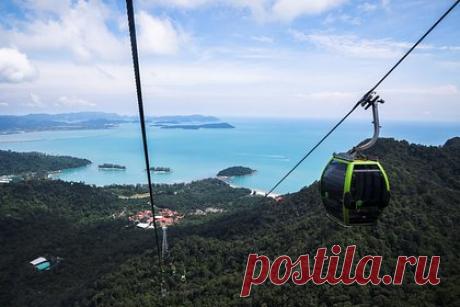 Популярная страна Азии ввела новые правила въезда. Власти Малайзии ввели новые правила въезда в страну: теперь туристам надо заполнять цифровую карту прибытия. В течение трех дней до поездки в популярное государство Азии иностранным гражданам надо будет вносить свои персональные данные в специальную анкету на сайте иммиграционного департамента.