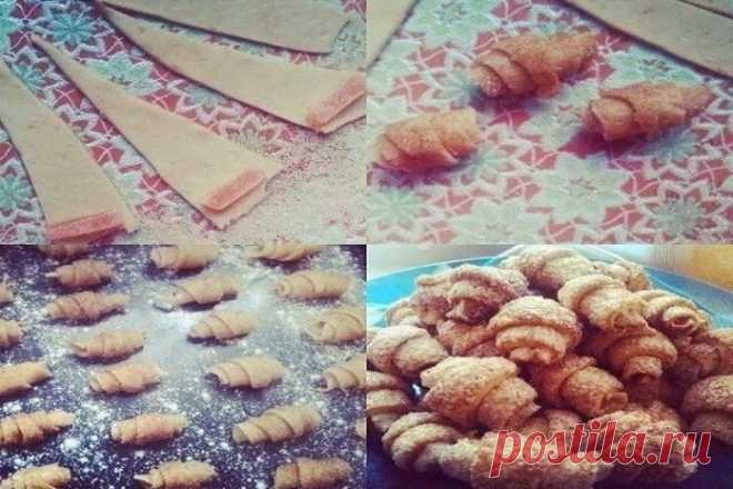 Cахарные рогалики — просто шикарный десерт к чаю 


Хрустящие и рассыпчатые!









Ингредиенты:
мука — 500 г (3-3,5 ст.)яйца — 2 штукимаргарин — 250 гтеплое молоко — 0,5 ст.сухие дрожжи — 1 ч.л.разрыхлитель — 0,5 пачки
Приготовление:
 
Просеиваем…