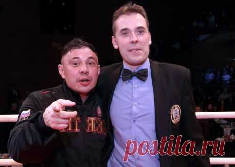 (1) Facebook