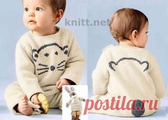 Вязаный детский комбинезон с вышивкой Вязаный детский комбинезон с вышивкой. Этот забавный комбинезон с очень симпатичной вышивкой спереди и сзади связан сразу на размер больше.