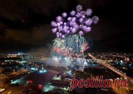 Красота! Салют в Челябинске