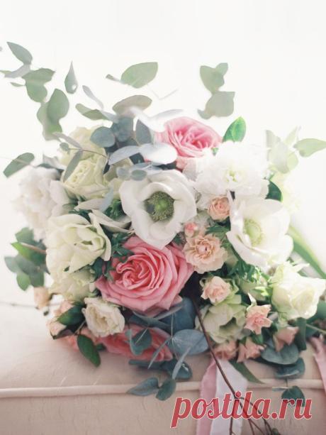 Найдено на сайте stylemepretty.com.