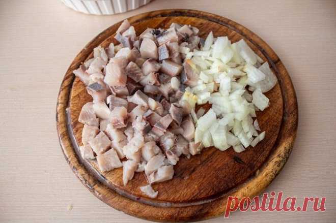 Новый салат из свеклы и селедки. Не менее вкусный, чем шуба, а готовить быстрее и проще | Отчаянная Домохозяйка | Яндекс Дзен