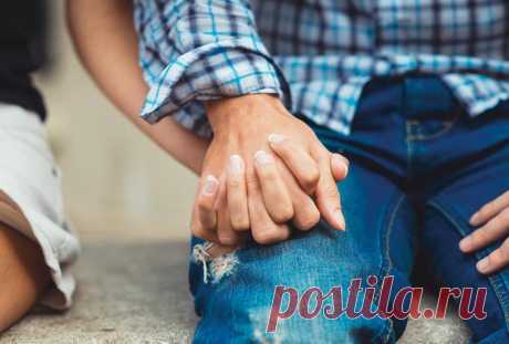 Вот какой будет любовь, когда вы встретите правильного человека, психология отношений
Это не лепестки роз и поцелуи. Это не свадебный марш и восхищенные взгляды. Это не то, что общество говорит нам о настоящей любви. Это намного лучше.  Потому что сказочная любовь не настоящая. Это всего лишь фантазия. История. Выдумка. Голливудский сюжет. Коммерческая версия того, что такое любовь. Это не по-настоящему. Когда вы влюбляетесь в правильного человека, […]
Читай дальше на сайте. Жми подробнее ➡