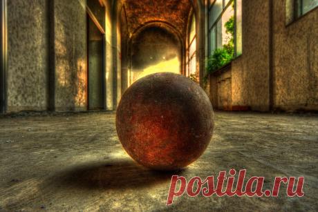 Permanent balance by Giancarlo Mannetta / 500px
