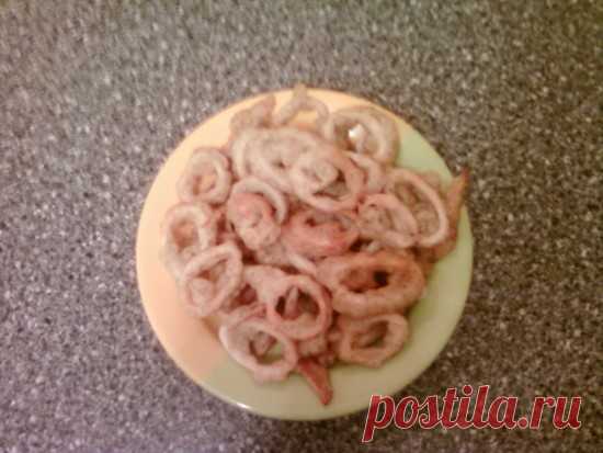 Кальмары в кляре (постное блюдо) Сегодня на ужин делала кальмарчиков в кляре, нам понравилось. Рецептик очень простой: очистить кальмары (я для этого их довожу до кипения и ...