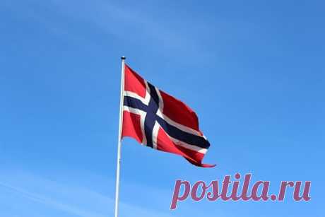 В Норвегии заявили о поставках газа в Европу на максимуме возможностей. Премьер-министр Норвегии Йонас Гар Стере заявил, что страна поставляет в Европу максимальные объемы газа, которые может обеспечить. «Норвегия поставляет газ на максимуме своих возможностей», — подчеркнул он. Политик добавил, что Норвегия обеспечивает порядка 20 процентов европейских потребностей в этом энергоресурсе.