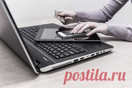 В России решили урегулировать работу маркетплейсов. В России решили урегулировать работу маркетплейсов и их взаимодействие с продавцами, чтобы избежать давления на ценовую политику и иных нарушений. Соответствующие стандарты разрабатывает Минпромторг, сообщил замминистра промышленности и торговли Виктор Евтухов. В настоящее время велик риск диктата цифровых платформ.