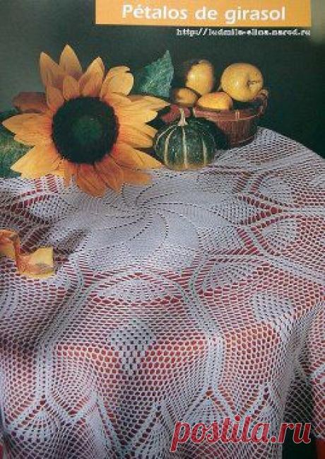 Скатерть с крупным ажурным узором. Подробнее https://labhousehold.com/ru/tablecloth-with-large-openwork-pattern.html