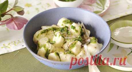 Ленивые вареники с пармезаном и соусом песто, пошаговый рецепт с фото на 377 ккал Ленивые вареники с пармезаном и соусом песто. Вкусный рецепт приготовления с пошаговым описанием, фото и отзывами. Удобный поиск рецептов и кулинарное вдохновение на Gastronom.ru