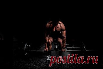 Врач рассказала об опасности наращивания мышц при помощи тестостерона. Терапевт и диетолог Елена Тихомирова предупредила заядлых спортсменов о проблемах, которые могут возникнуть от некоторых препаратов для наращивания мышечной массы. Она пояснила, что препараты с тестостероном имеют эффект зависимости и повышают риск сердечно-сосудистых болезней — инфарктов и инсультов.