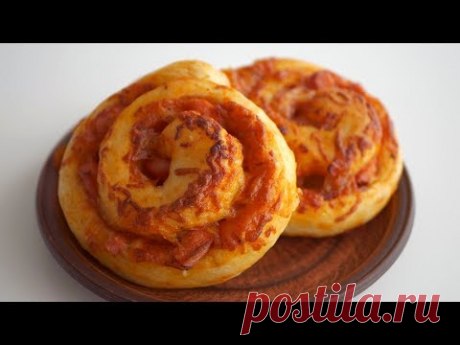 Булочки &quot;Улитки&quot; с томатным соусом, сыром и сосисками. Идеальное блюдо для перекуса и пикника