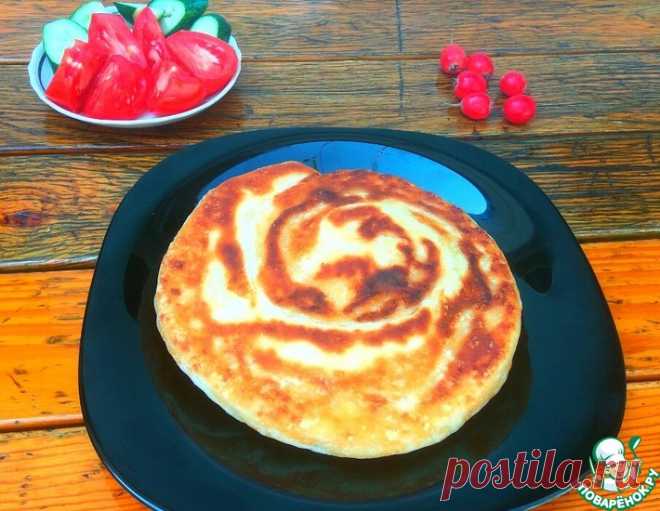 Слоеные лепешки на сыворотке с сыром – кулинарный рецепт