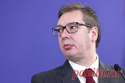 Вучич обсудил с послом РФ "встречу на высшем уровне руководства двух стран". Президент Сербии отметил, что она должна пройти в ближайшее время