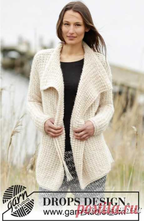 Жакет спицами на завязках с кисточками