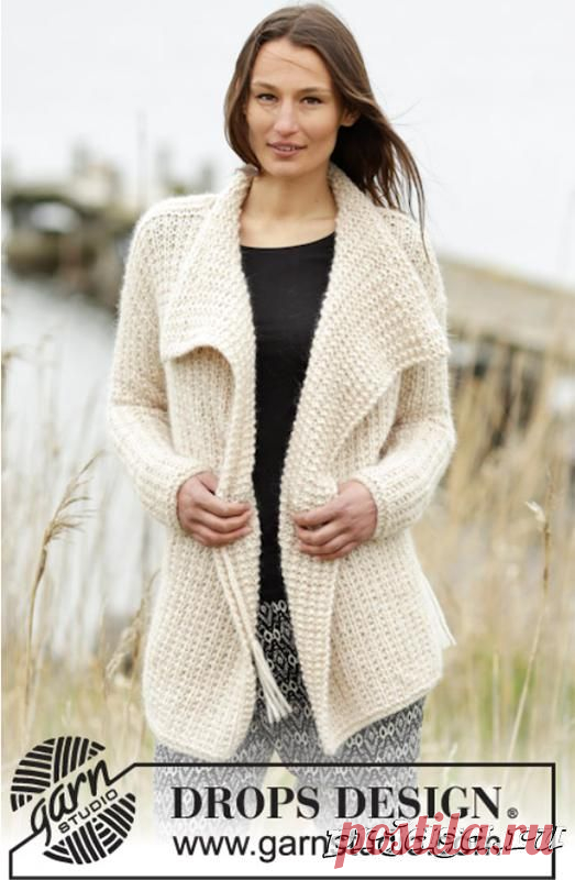 Жакет спицами на завязках с кисточками