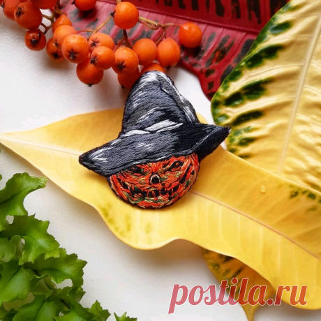 Брошь страшная оранжевая тыква на хэллоуин ручной вышивки – купить на Ярмарке Мастеров – P4BOCRU | Брошь-булавка, Хабаровск Брошь страшная оранжевая тыква на хэллоуин ручной вышивки в интернет-магазине на Ярмарке Мастеров. Брошь вышита вручную. Нитками мулине. Размер  5*5.5см.

Под заказ могу вышить любую нашивку/брошь.