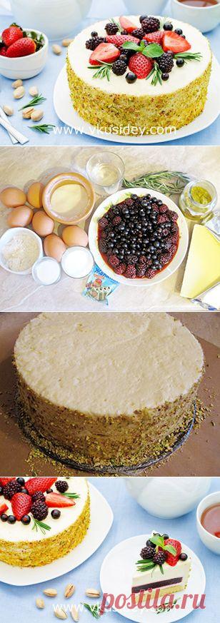Торт с ягодным компоте и розмариновым муссом - www.vkusidey.com
