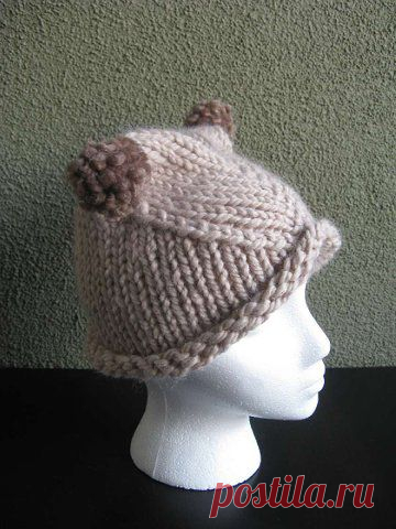 шапочка с помпонами