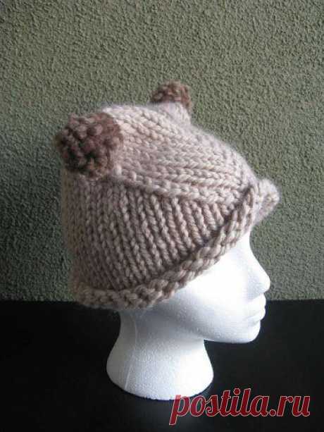 шапочка с помпонами