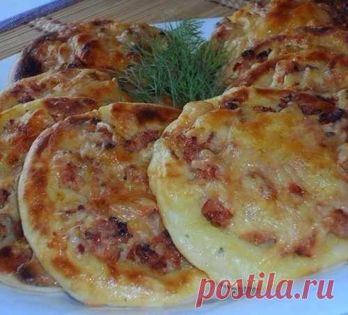 КАРТОФЕЛЬНЫЕ ВАТРУШКИ С КУРИЦЕЙ
