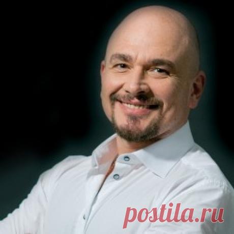 Скачать бесплатно Сергей Трофимов - Посвящение одноклассникам в MP3 - слушать музыку онлайн на Зайцев.нет без регистрации