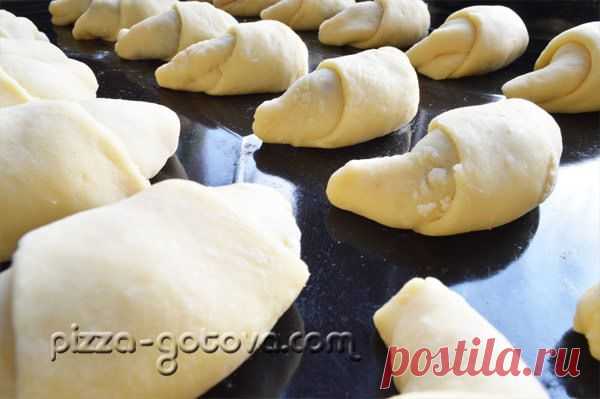 Рогалики из дрожжевого теста - пушисто-нежые, быстрые и очень вкусные!.