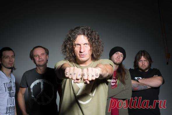 Скрябин - Дискография 48 релизов (1992-2015) Mp3 Скрябин — музыкальный проект украинского музыканта Андрея Кузьменко. Группа была основана в 1989 году и состояла из 4-х участников. На протяжении всего творчества коллектив претерпел значительные изменения — от электронной альтернативы и дарквэйва, к более простой коммерческой поп-музыке.В