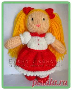 ВЯЗАННАЯ КУКЛА ТАНЯ.      Материалы:  пряжа акрил бежевого, белого, красного, желтого и немного черного и розового цветов, спицы №2,5, крючок №2, наполнитель. Ра...